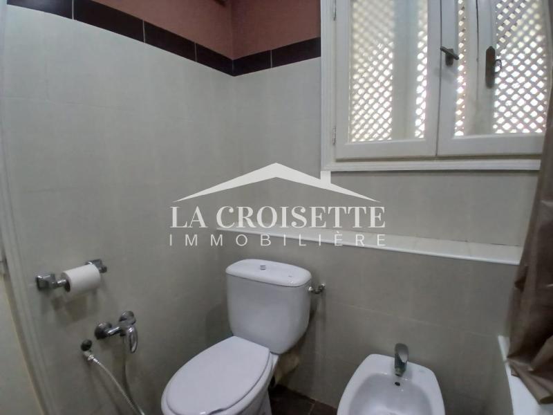 Duplex meublé S+3 vue sur mer avec jardin à Gammarth